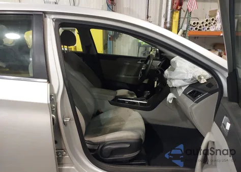 2015 Hyundai Sonata Se z USA, uszkodzony, nr VIN 5NPE24AF5FH004714